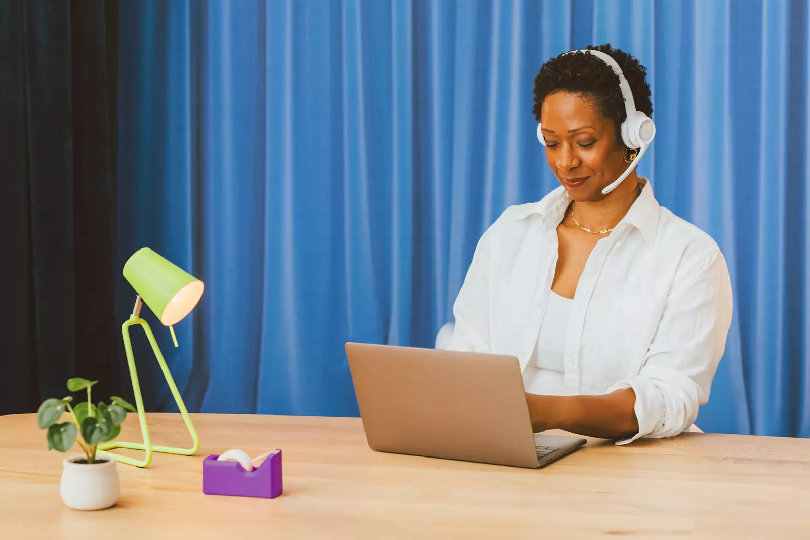 Call center management: Best practices and top KPIs to elevate operations
