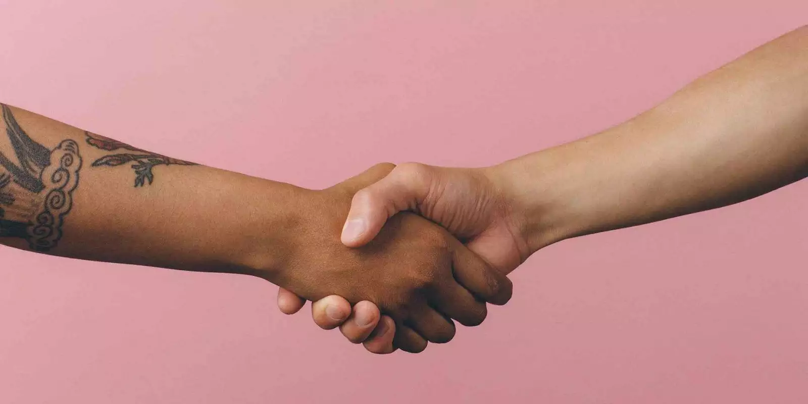 Cómo vender servicios de desarrollo de software: estrategias, tips y dónde vender