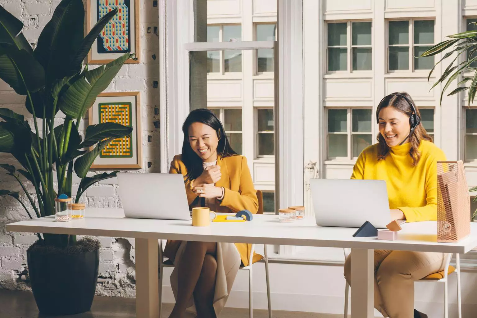 What is customer connection? 16 ways to connect with customers