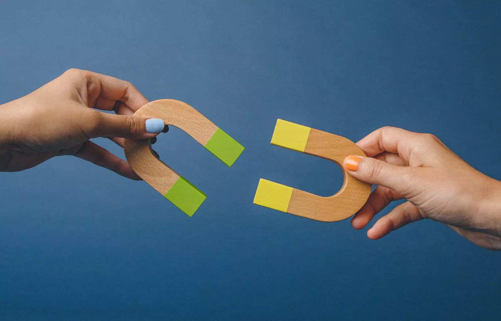 What is a lead magnet? The ultimate guide (+10 examples)