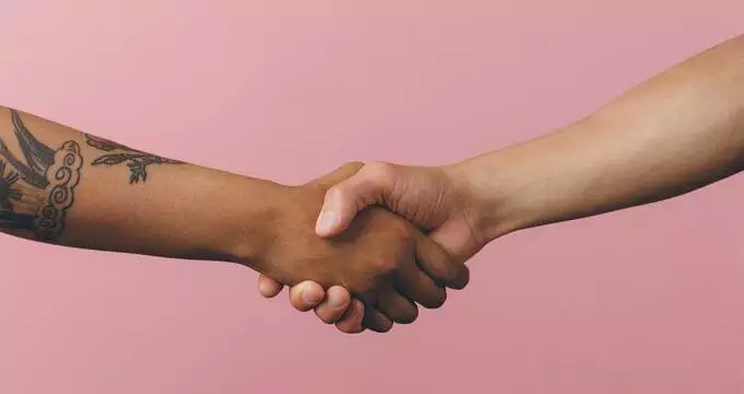 How to overcome common sales-related customer service challenges