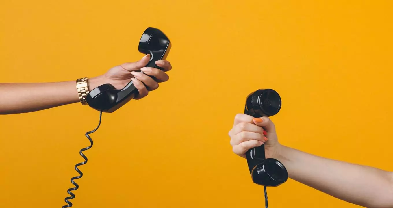 Want to be a call center representative? Here's what you need to know.